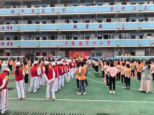 机器人学院“智创未来”AI科普走进平塘镇，乡村学子乐享科技启蒙