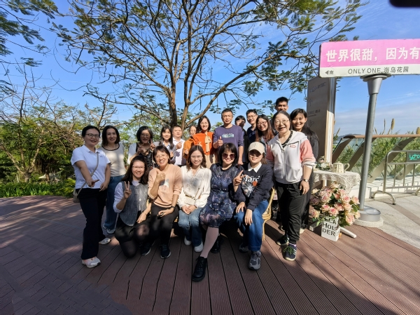 机器人学院“魅力女性，快乐巾帼”主题活动圆满落幕