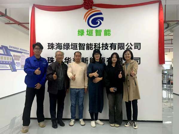 机器人学院开展优秀校友走访活动